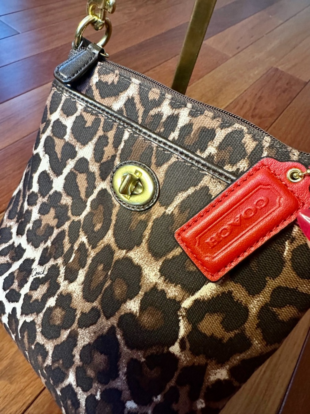 Coach Ocelot Leopard Print Crossbody Bag in Canvas with Turnlock Hardware EUC - Picture 6 of 13